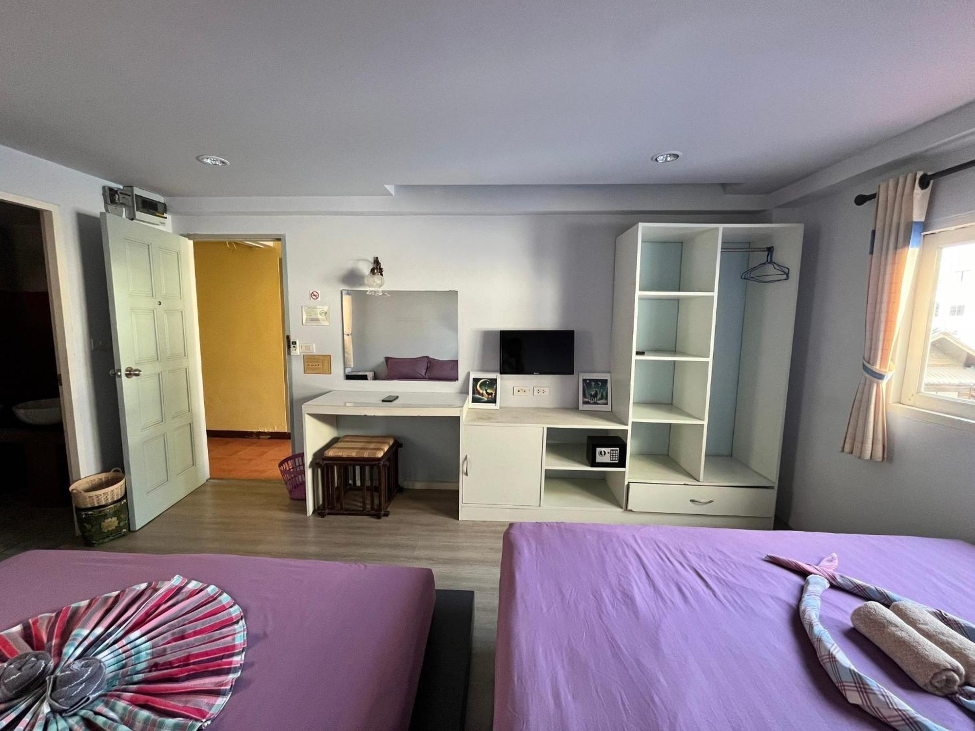 Dozy Lamoon House Hotel Chiang Mai Bagian luar foto