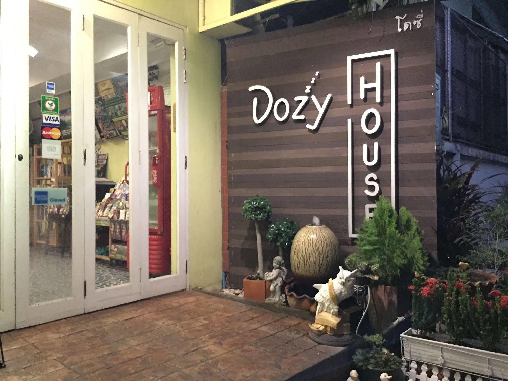 Dozy Lamoon House Hotel Chiang Mai Bagian luar foto