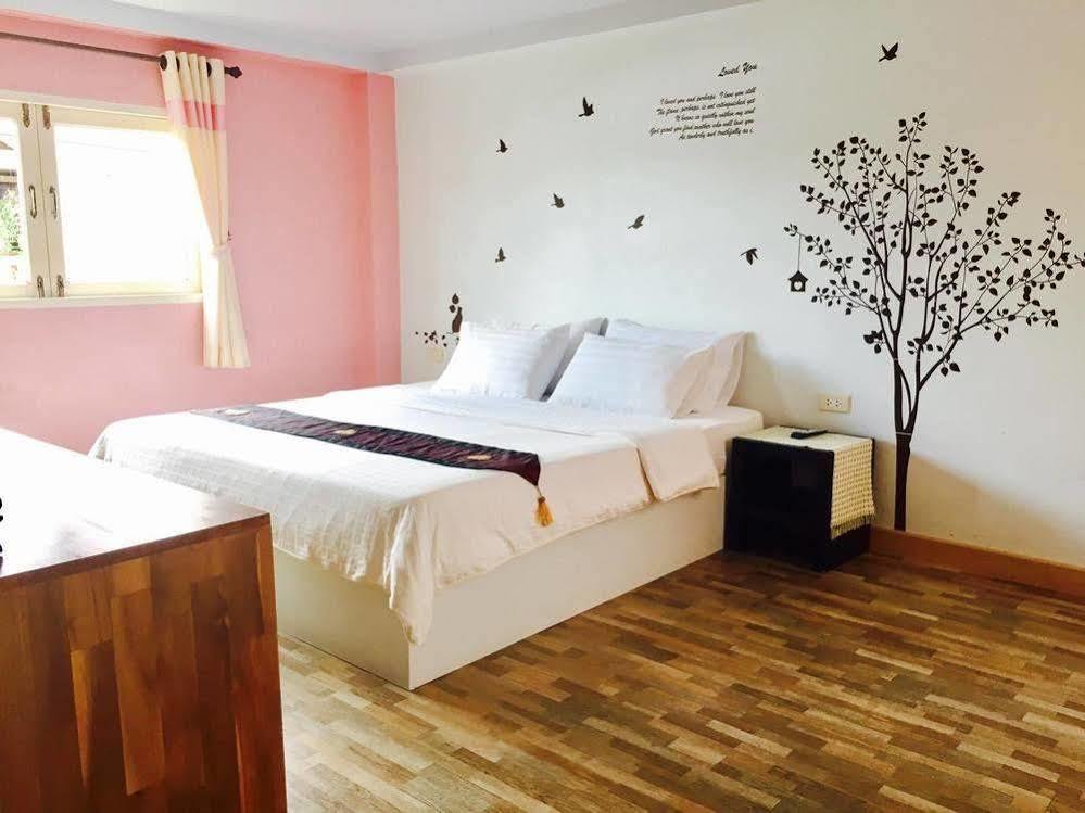 Dozy Lamoon House Hotel Chiang Mai Bagian luar foto