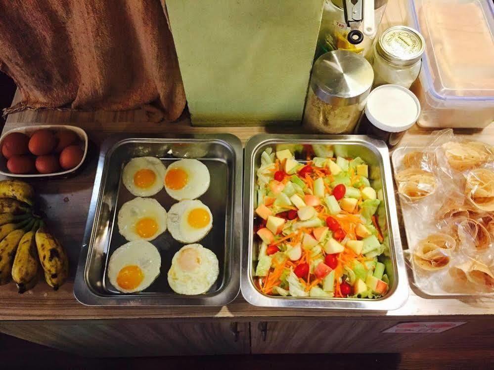 Dozy Lamoon House Hotel Chiang Mai Bagian luar foto